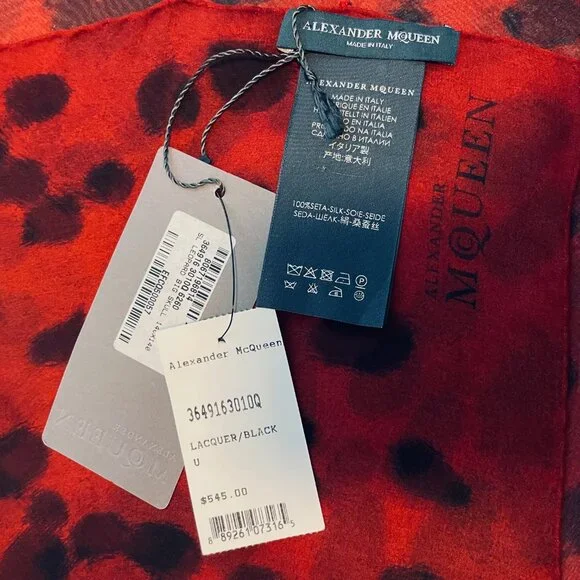 ALEXANDER MCQUEEN SILK RED/BLACK LEOPARD BIG SKULL SCARF - NEW TAGS ON - Picture 2 of 6
